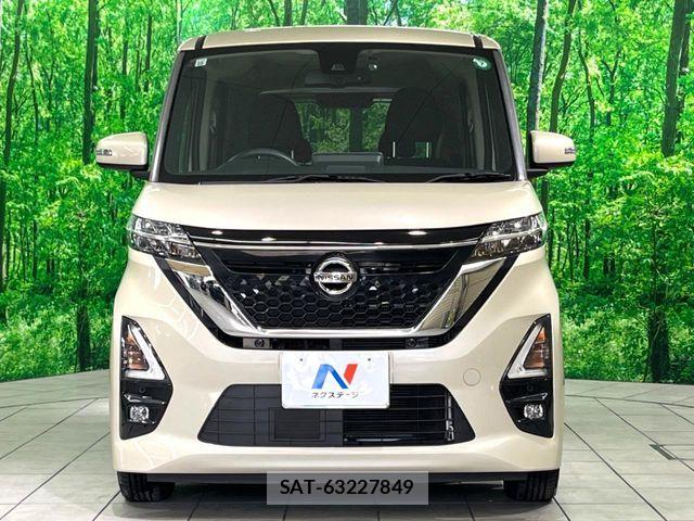 Nissan ROOX 2021-10 6717190-15