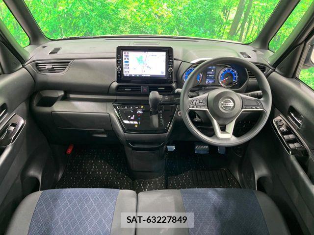 Nissan ROOX 2021-10 6717190-1