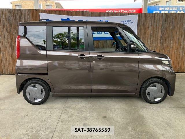 Nissan ROOX 2024-04 6717195-5