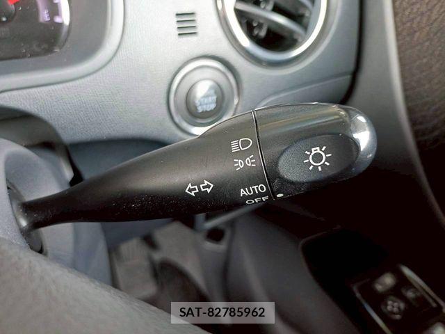 Nissan ROOX 2013-02 6717199-17