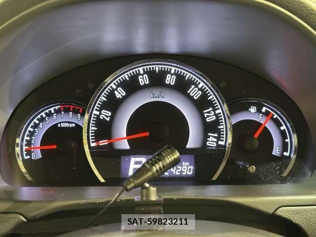 Nissan ROOX 2012-08 6717198-10