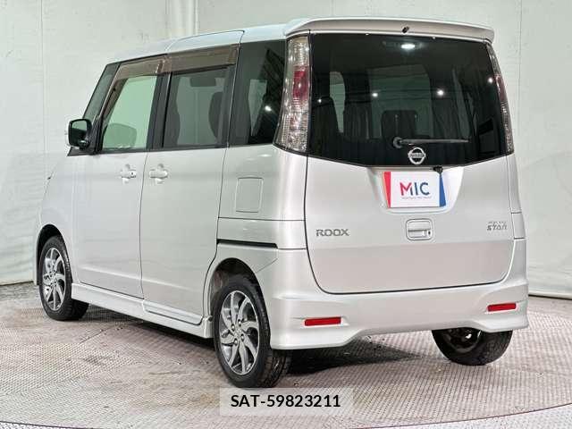 Nissan ROOX 2012-08 6717198-6