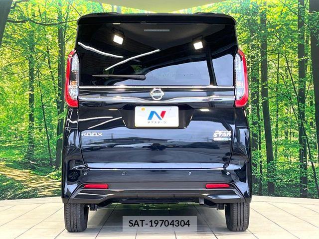 Nissan ROOX 2021-09 6717188-14