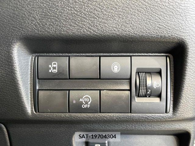 Nissan ROOX 2021-09 6717188-5