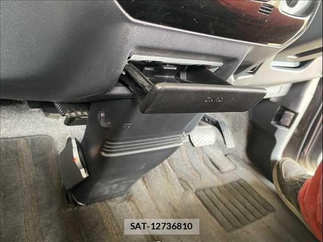 Nissan ROOX 2011-01 6753134-26