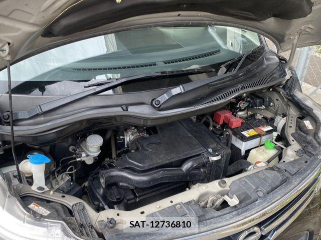 Nissan ROOX 2011-01 6753134-8