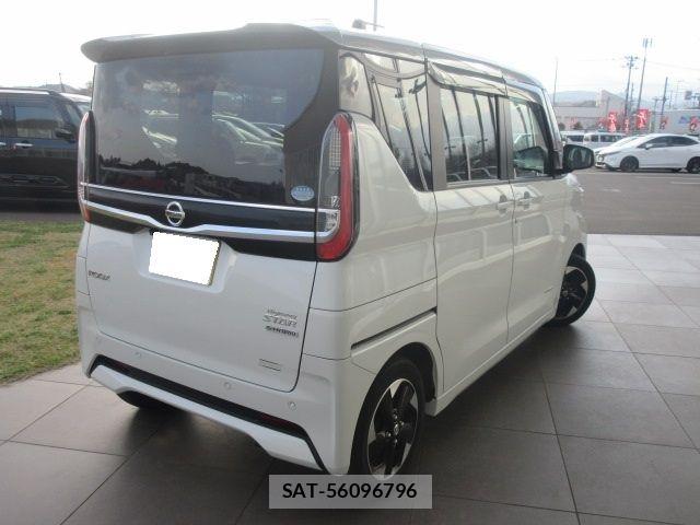 Nissan ROOX 2021-07 6753133-1