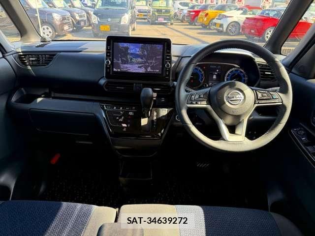 Nissan ROOX 2021-09 6817027-1