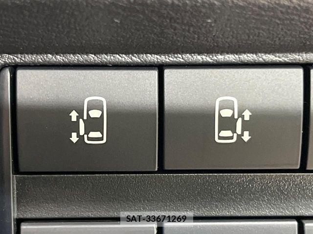 Nissan ROOX 2021-04 6817007-4