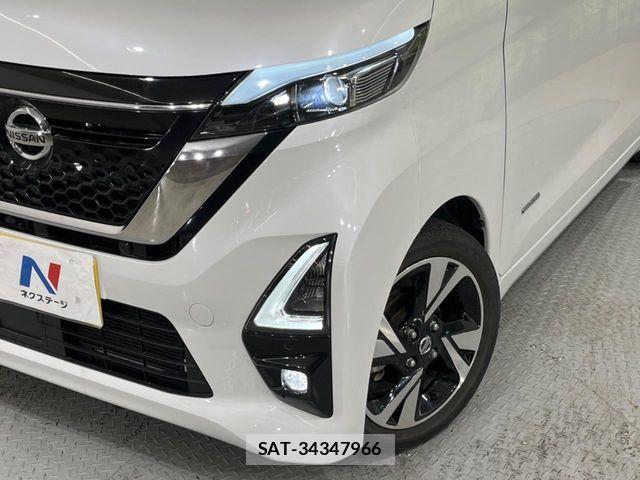 Nissan ROOX 2021-05 6816994-12