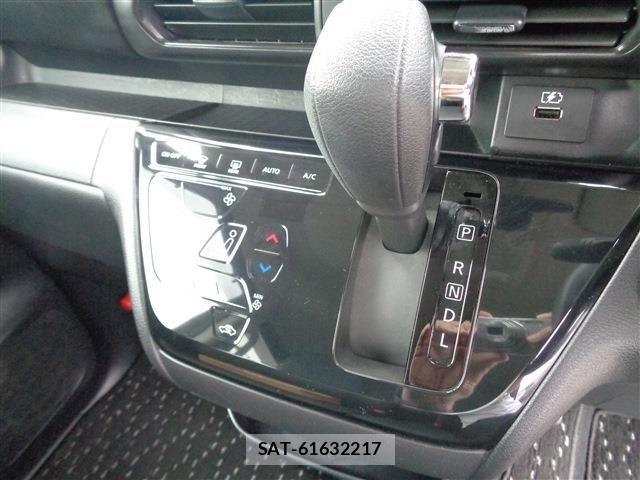 Nissan ROOX 2023-08 6816987-24