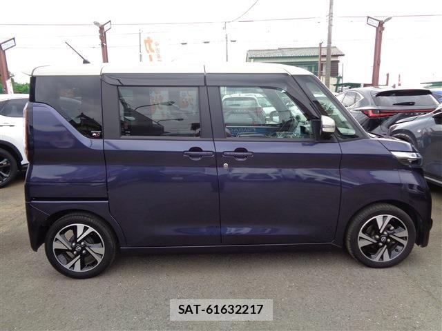 Nissan ROOX 2023-08 6816987-3