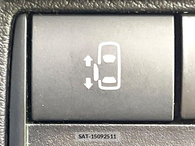 Nissan ROOX 2023-02 6817006-6