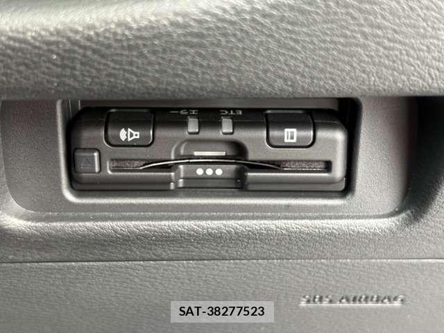 Nissan ROOX 2022-02 6816991-13