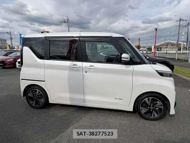 Nissan ROOX 2022-02 6816991-2