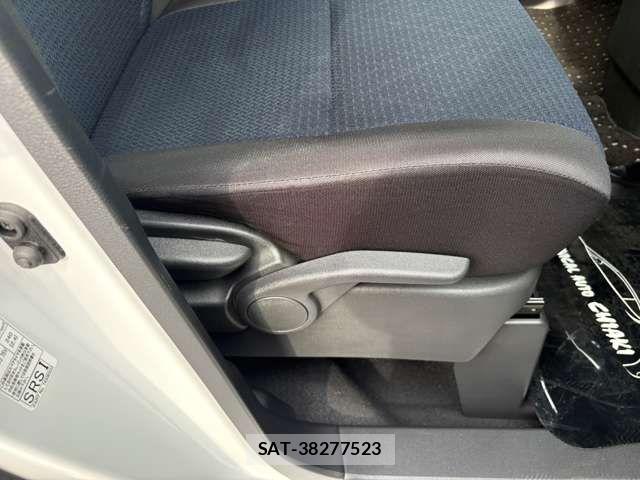 Nissan ROOX 2022-02 6816991-7