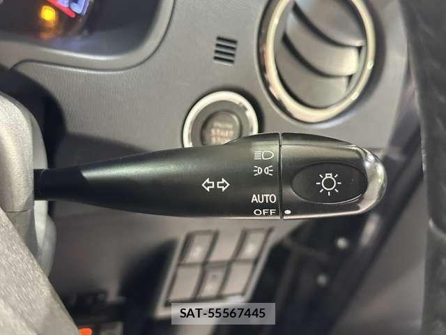 Nissan ROOX 2012-01 6817023-11