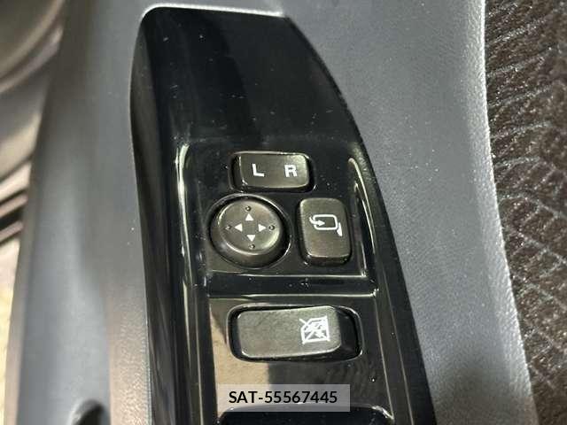 Nissan ROOX 2012-01 6817023-16
