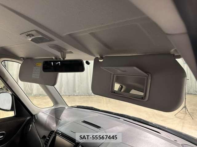 Nissan ROOX 2012-01 6817023-25