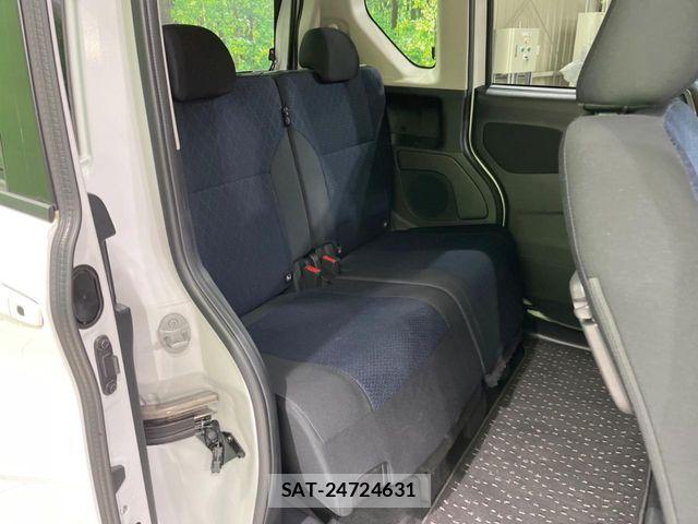 Nissan ROOX 2020-09 6817008-8