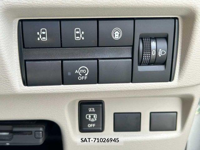 Nissan ROOX 2020-07 6817019-12