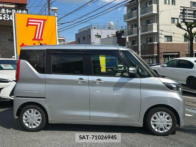 Nissan ROOX 2020-07 6817019-26