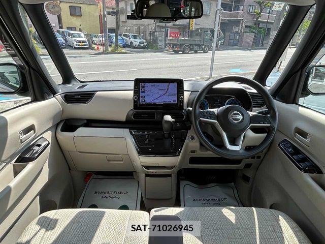 Nissan ROOX 2020-07 6817019-2