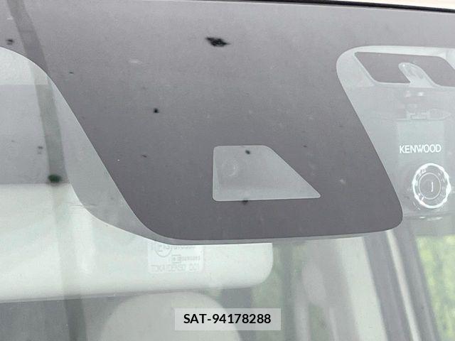 Nissan ROOX 2022-09 6817020-3