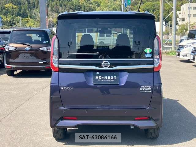 Nissan ROOX 2021-04 6817012-16