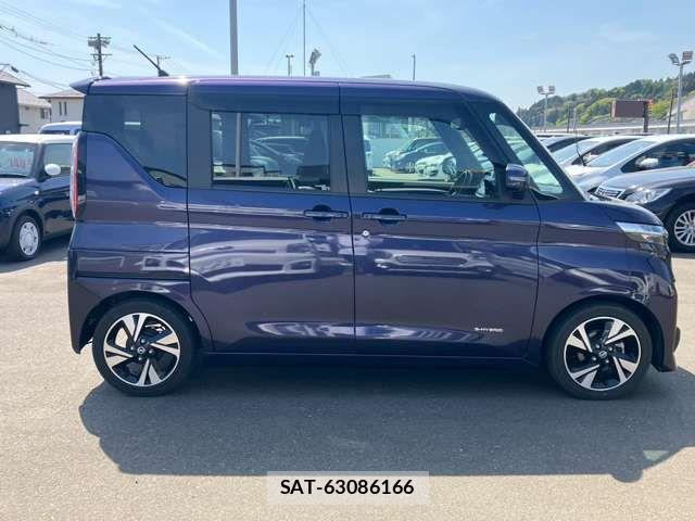 Nissan ROOX 2021-04 6817012-18