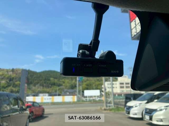 Nissan ROOX 2021-04 6817012-2