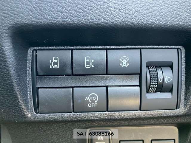Nissan ROOX 2021-04 6817012-5