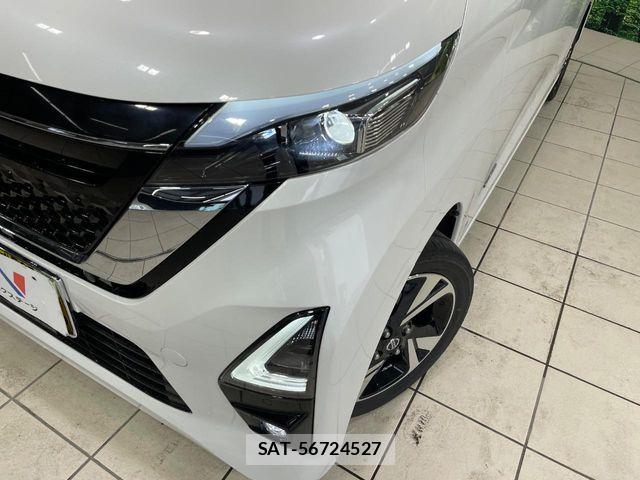 Nissan ROOX 2022-10 6816982-11