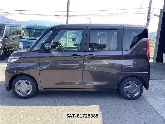 Nissan ROOX 2025-08 6912152-12