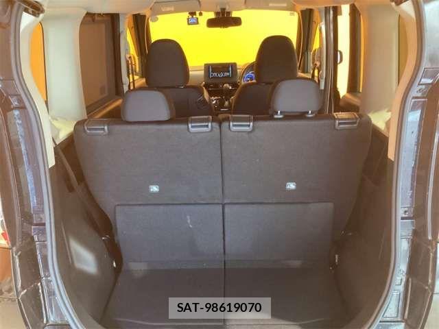 Nissan ROOX 2022-03 6912215-16