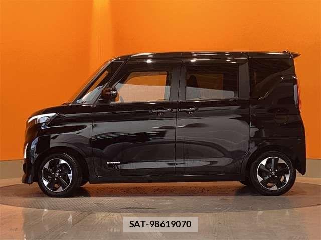 Nissan ROOX 2022-03 6912215-6