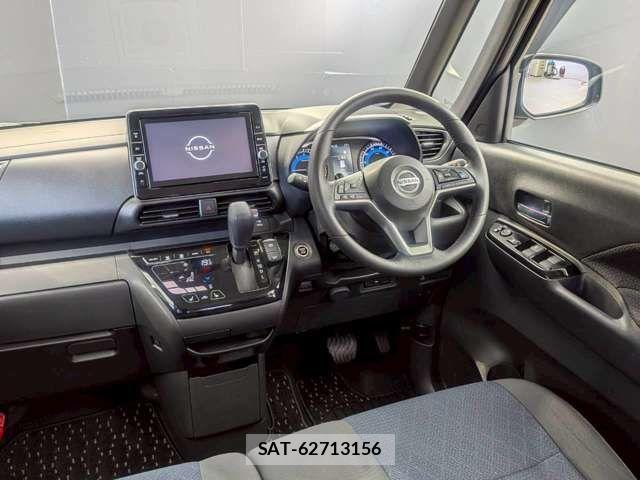 Nissan ROOX 2021-08 6912161-3