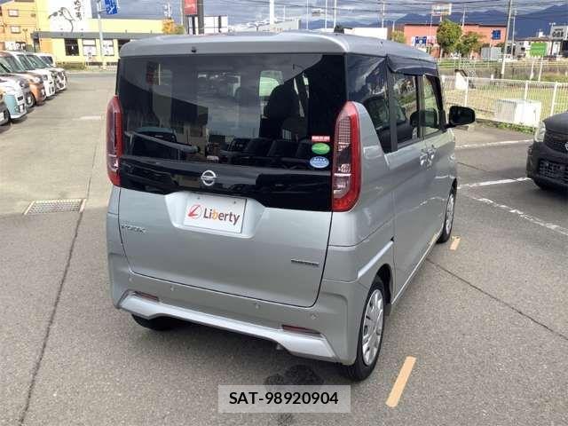 Nissan ROOX 2020-09 6912217-4