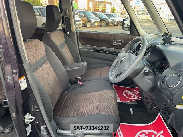 Nissan ROOX 2012-10 6912229-12