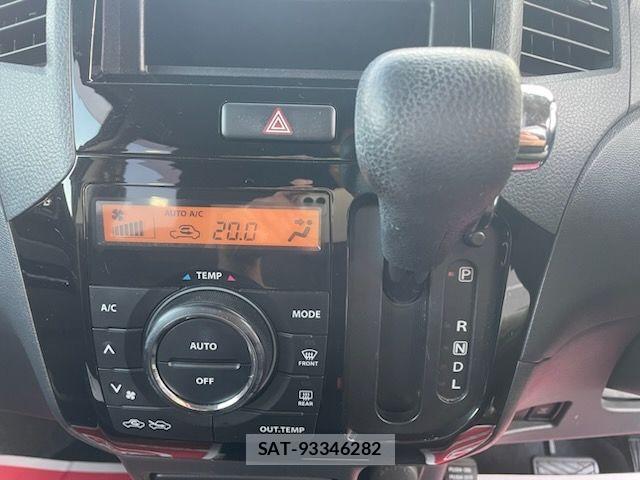 Nissan ROOX 2012-10 6912229-16