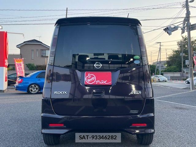 Nissan ROOX 2012-10 6912229-6