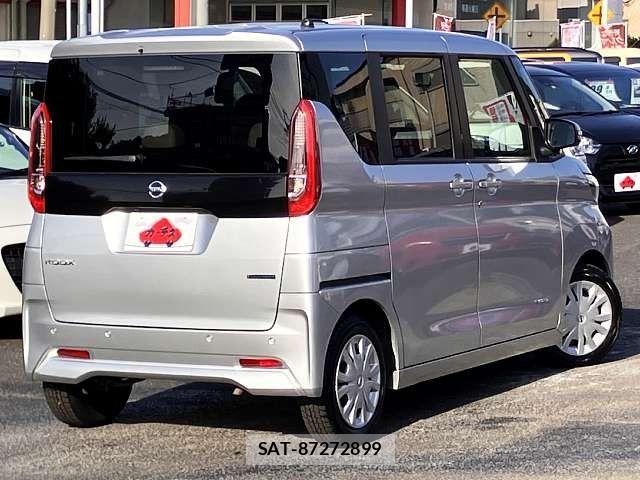 Nissan ROOX 2022-04 6912223-2