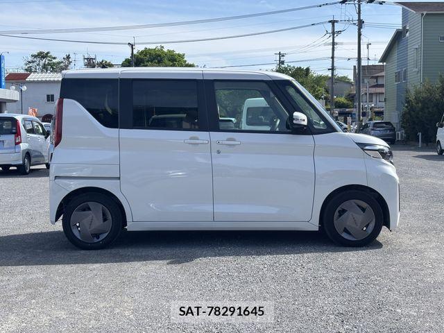 Nissan ROOX 2024-04 6912219-5