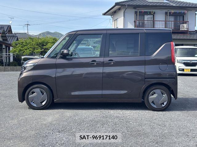 Nissan ROOX 2024-04 6912221-9