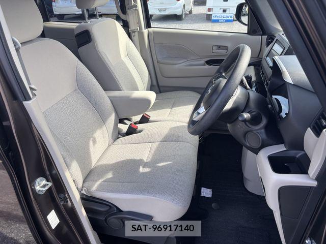 Nissan ROOX 2024-04 6912221-21