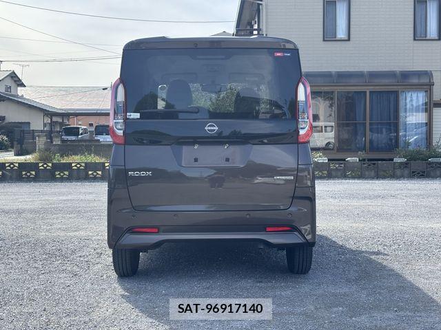Nissan ROOX 2024-04 6912221-7