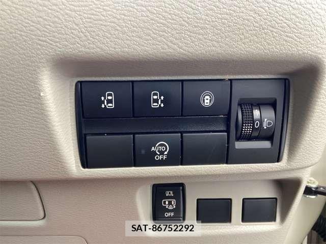 Nissan ROOX 2021-07 6912170-7