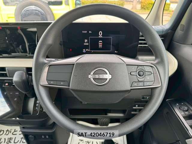 Nissan ROOX 2025-11 6912140-17