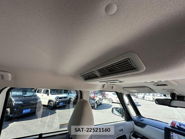 Nissan ROOX 2020-11 6912218-24
