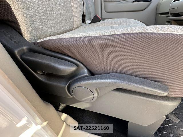 Nissan ROOX 2020-11 6912218-26